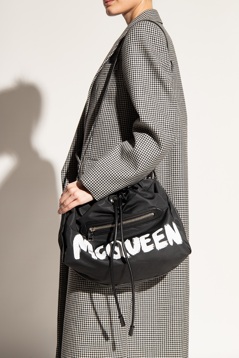 Alexander McQueen Shoulder bag with logo