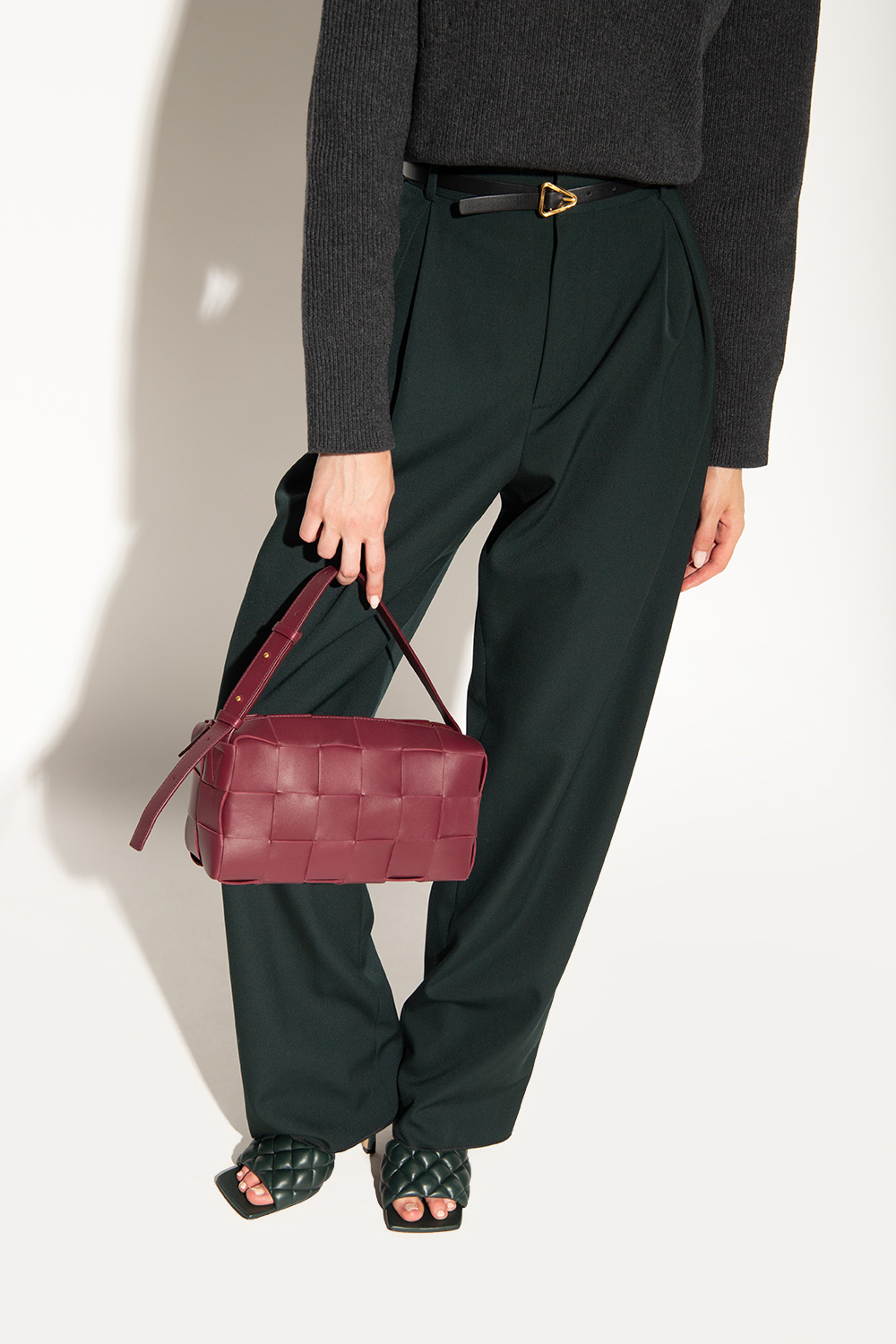 bottega pants Veneta ‘Brick Cassette Medium’ shoulder bag