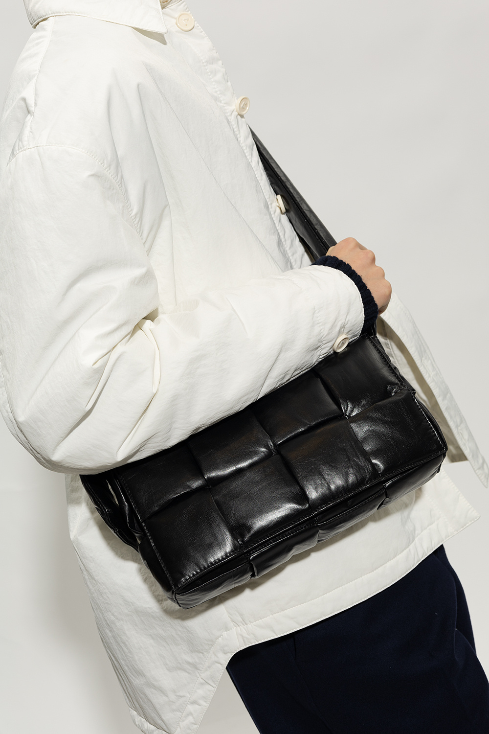 bottega shopping Veneta ‘Cassette Medium’ shoulder bag