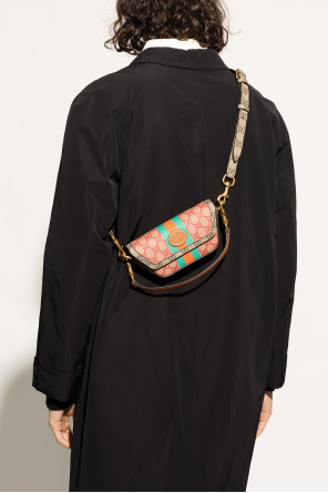 Shoulder bag in gg supreme canvas od Gucci