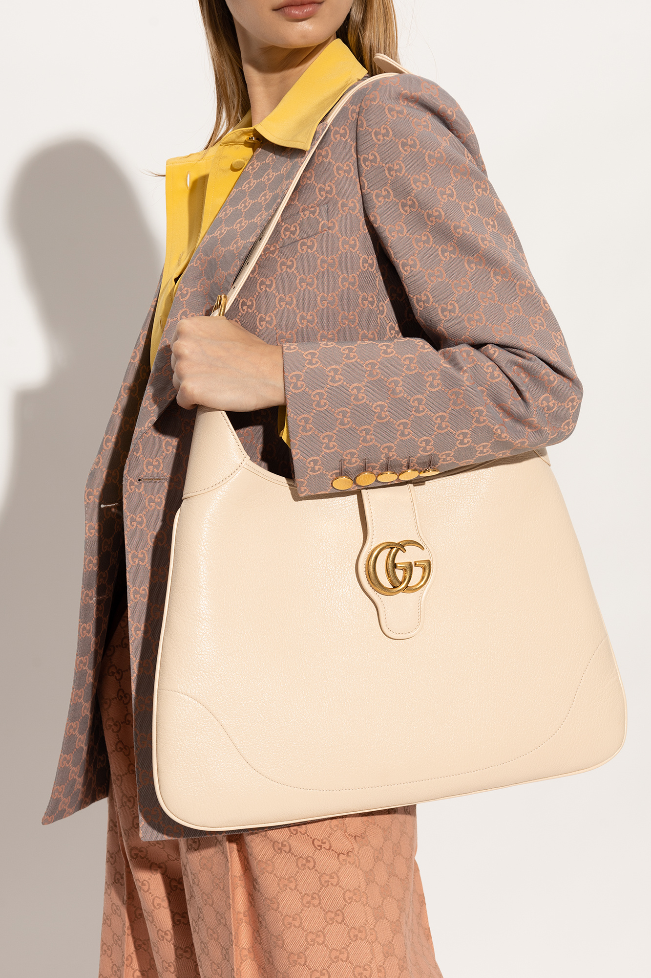 Gucci Aphrodite Medium Shoulder Bag in Beige