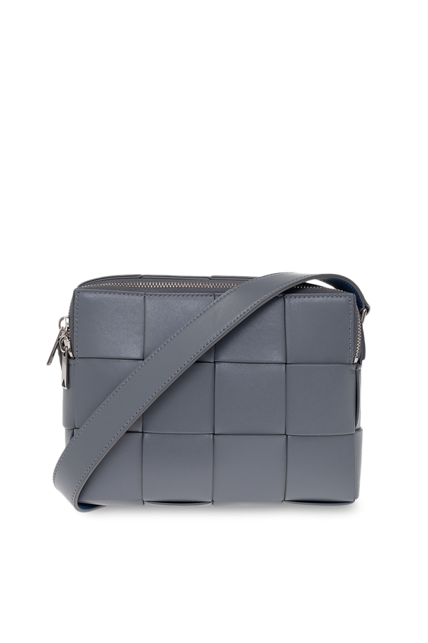 ‘Cassette Camera’ shoulder bag od Bottega Veneta