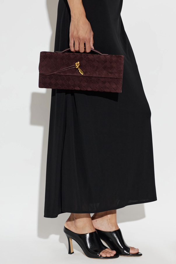 Bottega Veneta Cartera tipo sobre de ante ‘Andiamo Small’