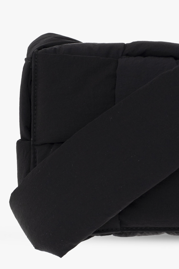 Bottega szare Veneta ‘Cassette Medium’ shoulder bag