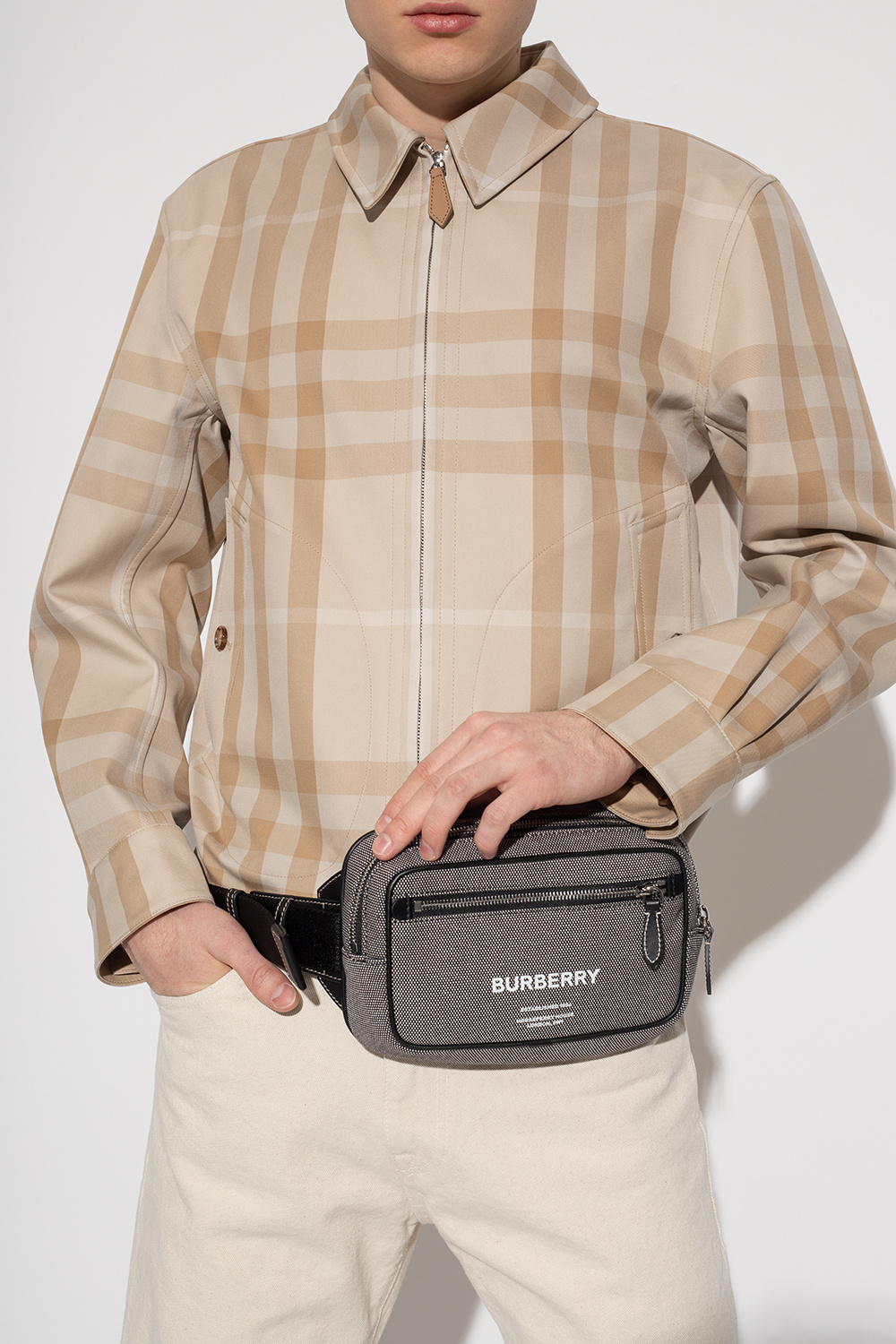 burberry Location-print ‘West’ belt bag