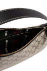 Gucci Shoulder bag ‘GG Emblem Medium’