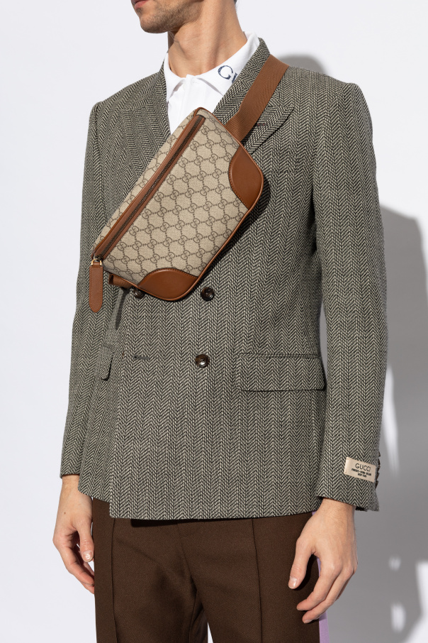 Gucci Riñonera "GG Emblem Medium"