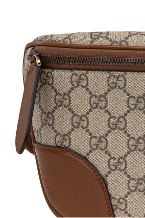 Gucci Riñonera "GG Emblem Medium"