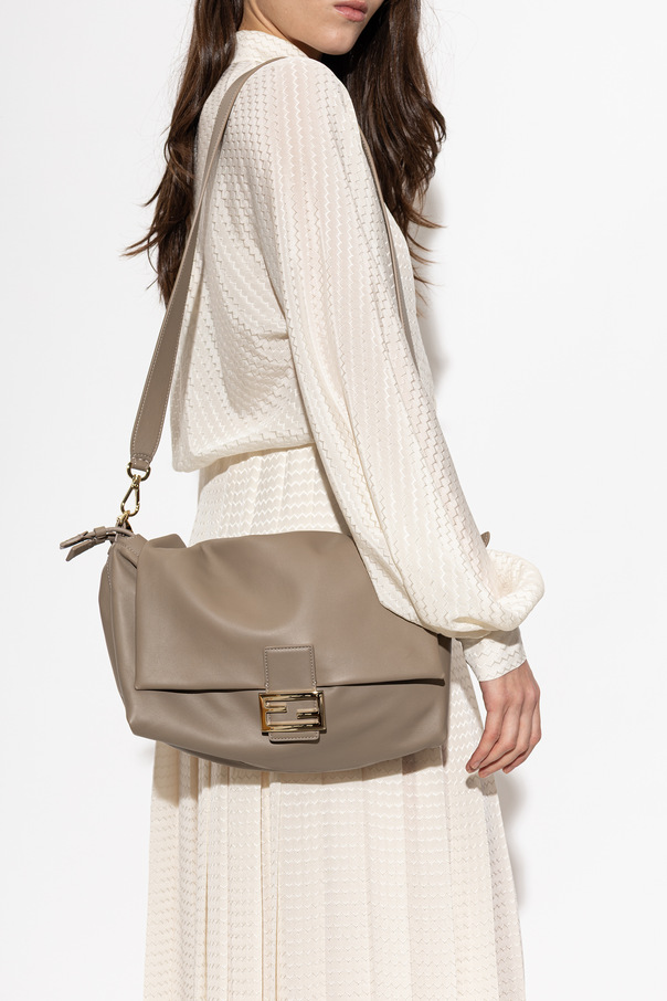 Fendi Kožená taška 'Baguette Soft Large'
