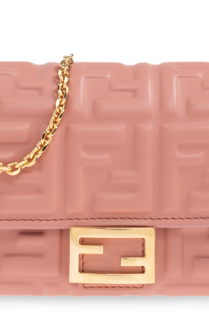 Fendi Cartera en cadena "Baguette"