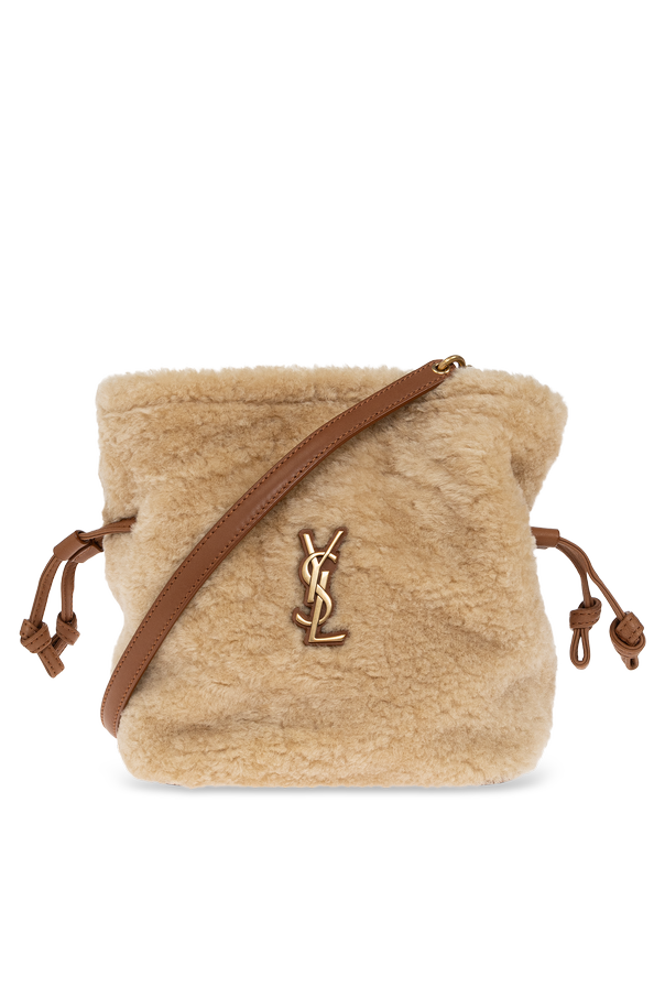 Fur bucket bag ‘Jamie Mini’ od Saint Laurent