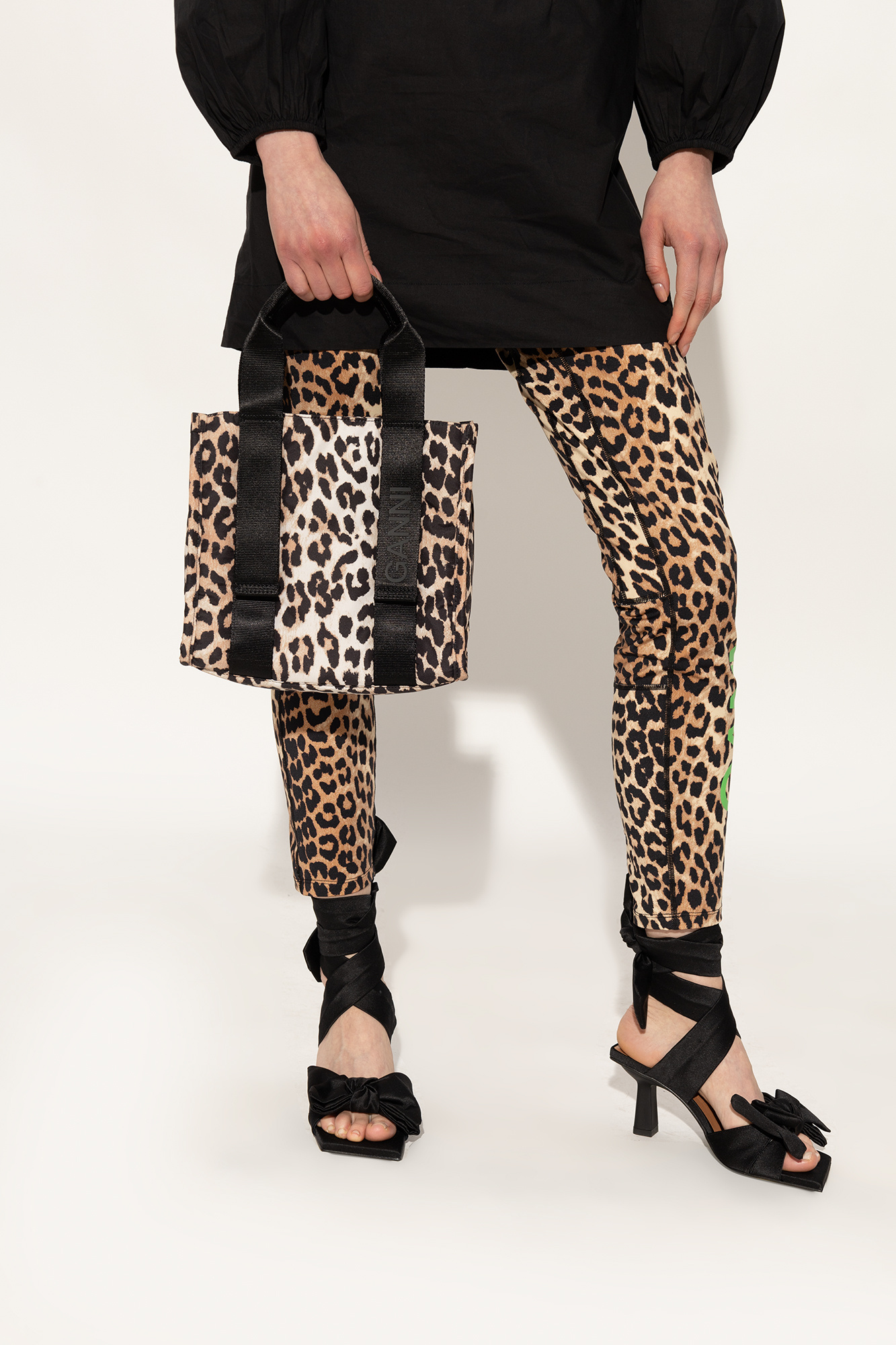 Ganni Shoulder bag with leopard print