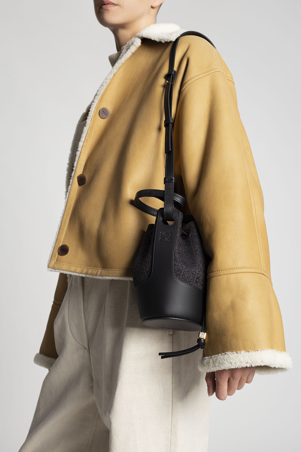 loewe mit ‘Balloon Mini’ shoulder bag