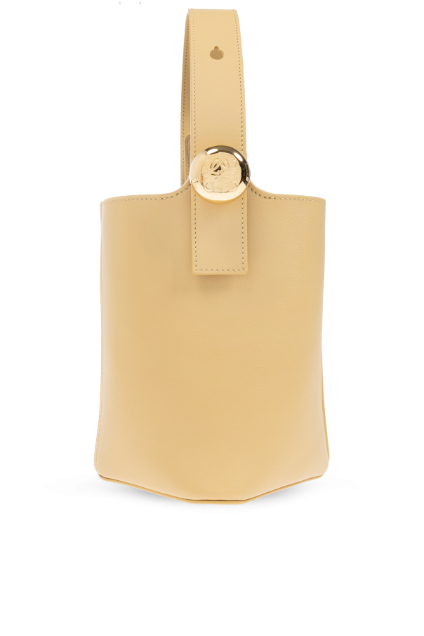‘Pebble Mini’ bucket bag od Loewe