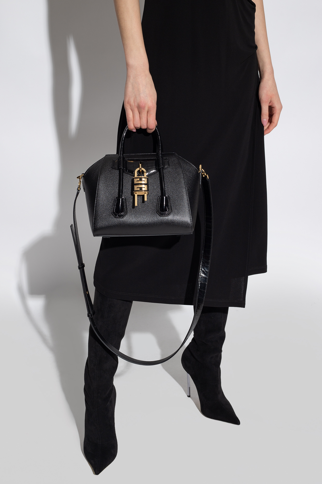 Givenchy ‘Antigona Lock Mini’ shoulder bag