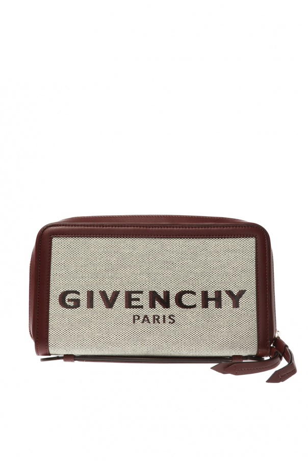 givenchy guys Logo clutch