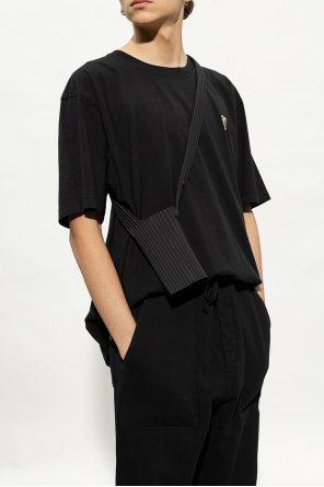 Ribbed shoulder pouch od for the spring-summer season