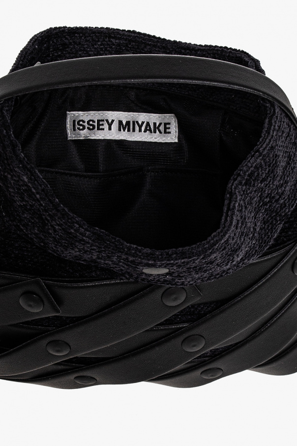 Black 'Spiral Grid' shoulder bag Issey Miyake Pleats Please - Vitkac KR