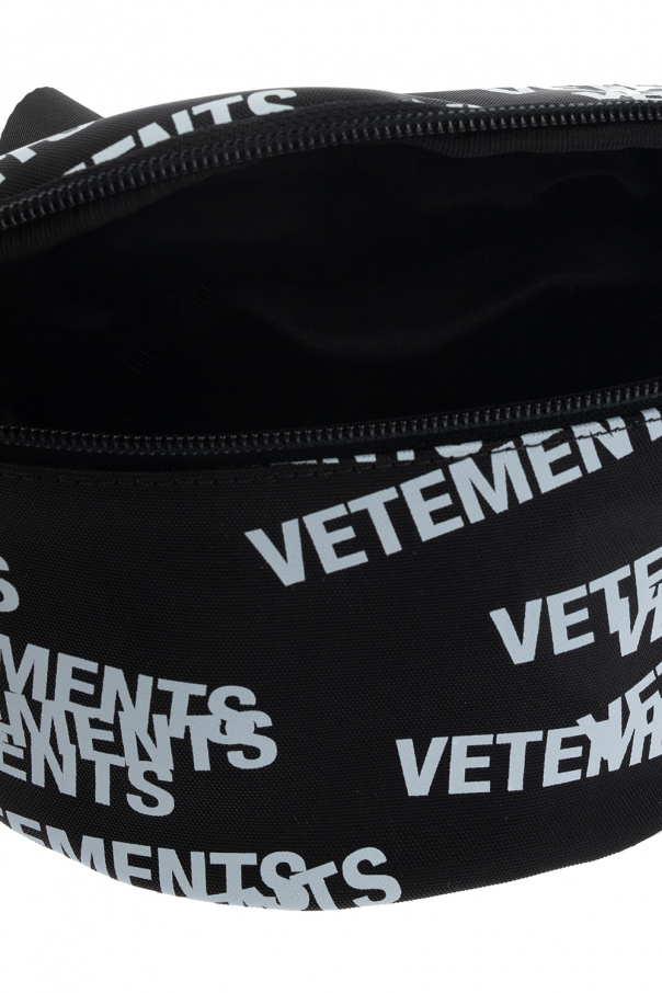 VETEMENTS Ranuncoli pattern-print changing bag Weiß