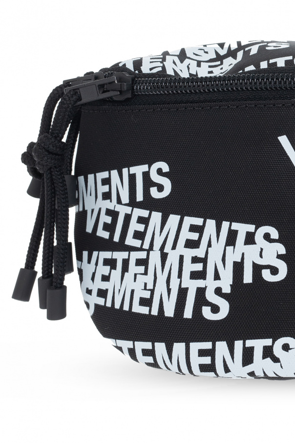 VETEMENTS Ranuncoli pattern-print changing bag Weiß