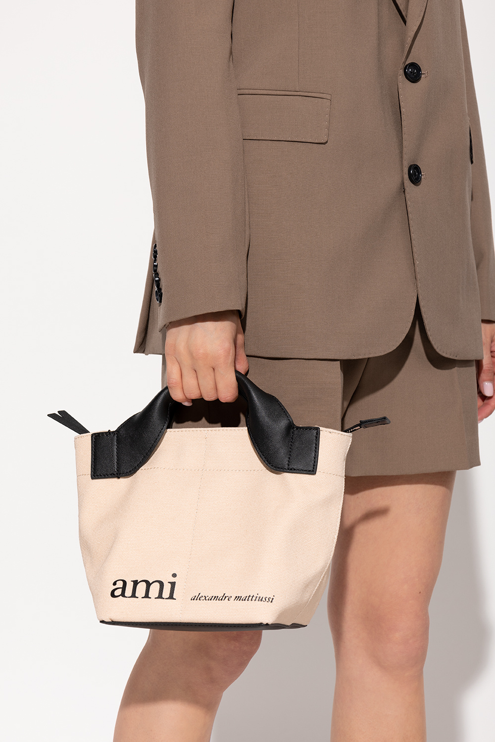 Ami Alexandre Mattiussi Shoulder Rainn bag with logo