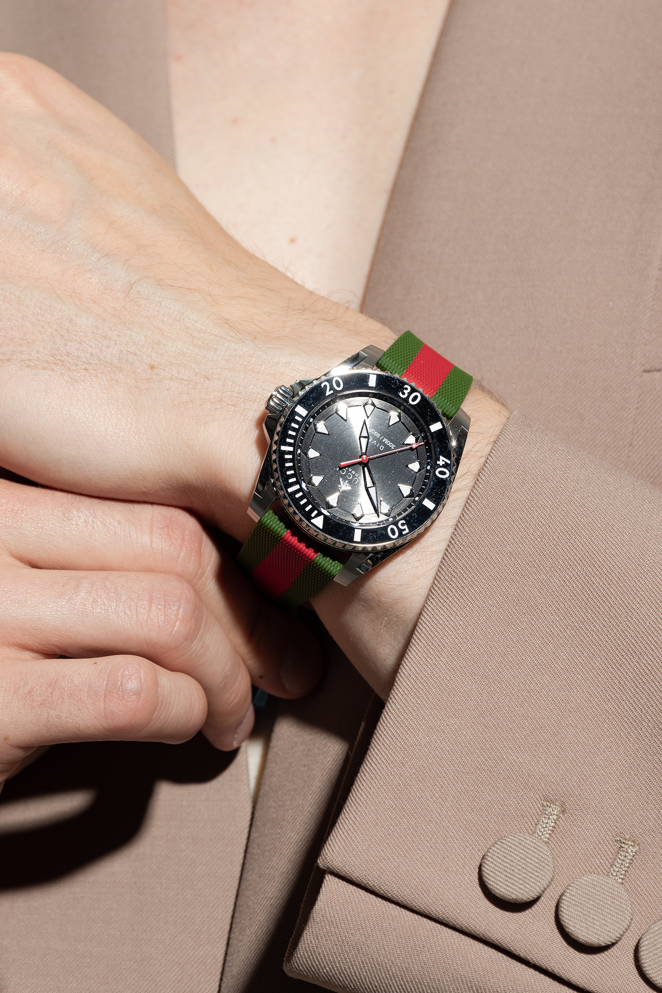 gucci knitted ‘gucci knitted Dive’ watch