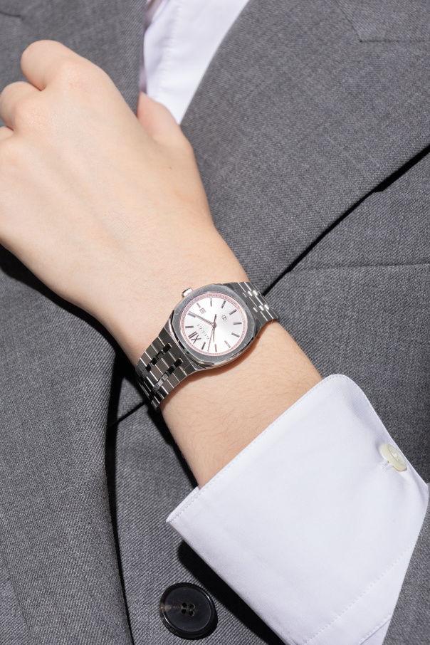 Gucci Watch from the "GUCCI 25H" collection